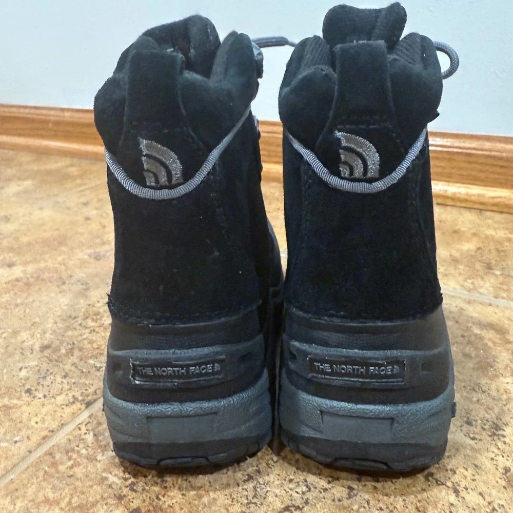 North Face Chilkats Boys Winter Boots Black Waterproof 200g Insulation‎ Size 13